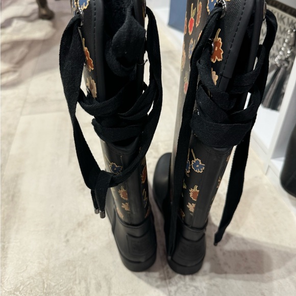 NWOT Coach TRISTEE Black & Multicolor Floral Rainboots RARE WOMAN - Picture 7 of 8
